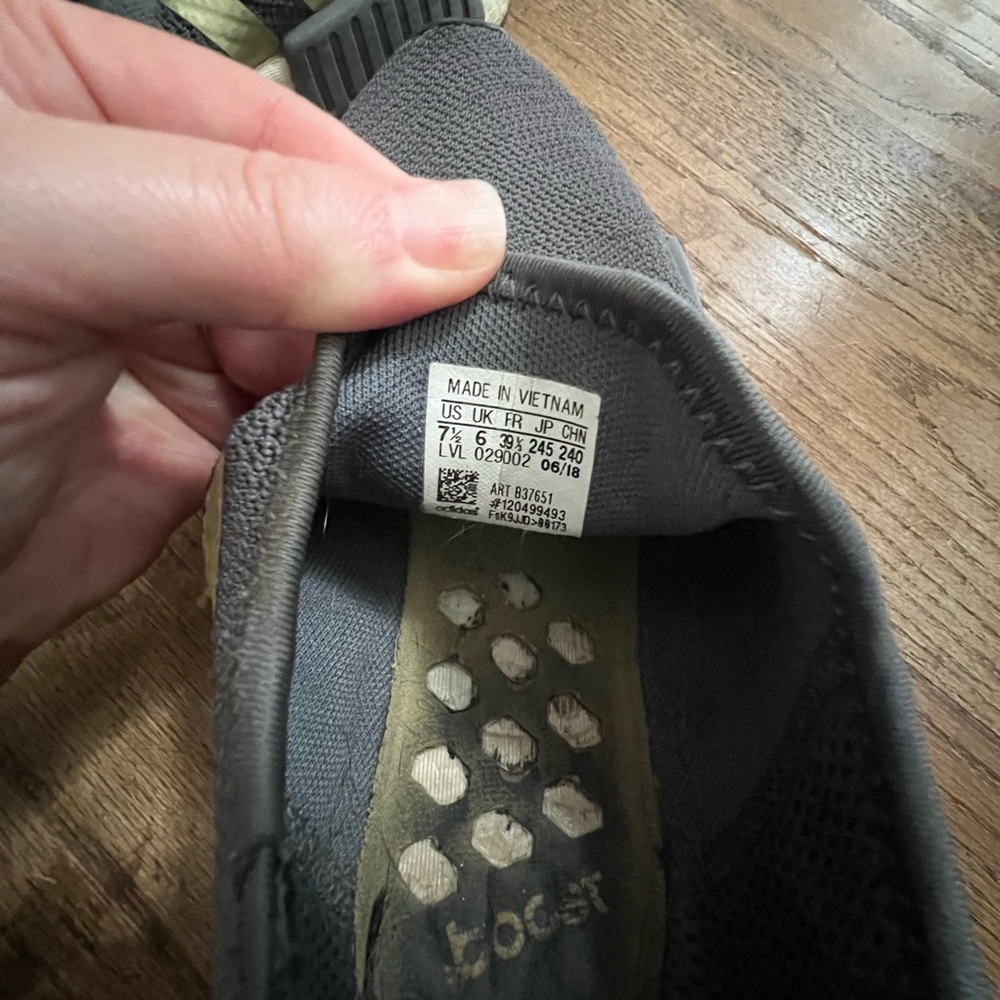 ADIDAS Women’s NMD R1 - Picture 4 of 4